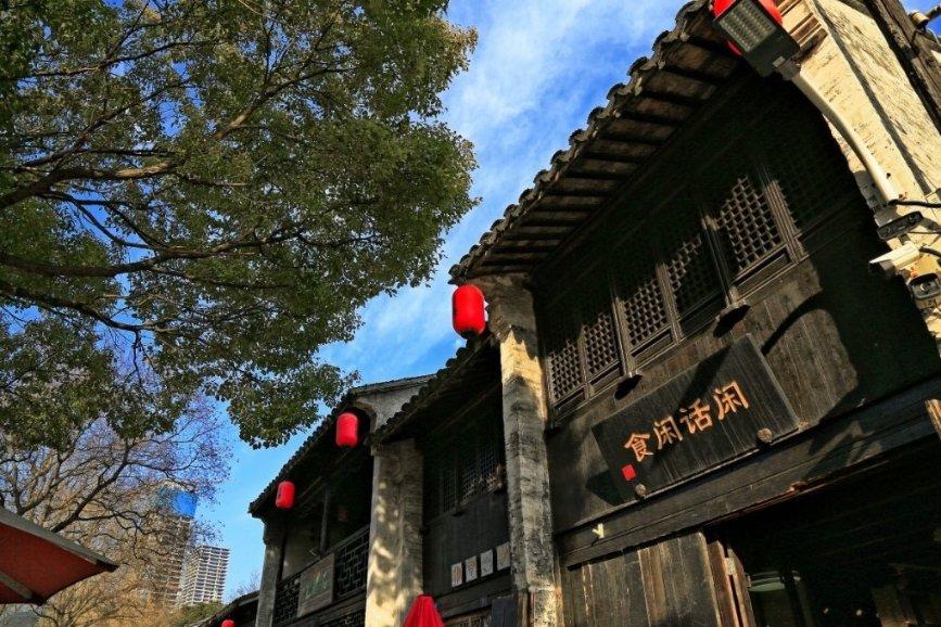 逃离午夜神坛